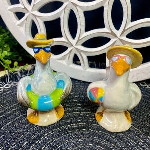 Cracker‎ Barrel Beach Pelicans Salt and Pepper Set